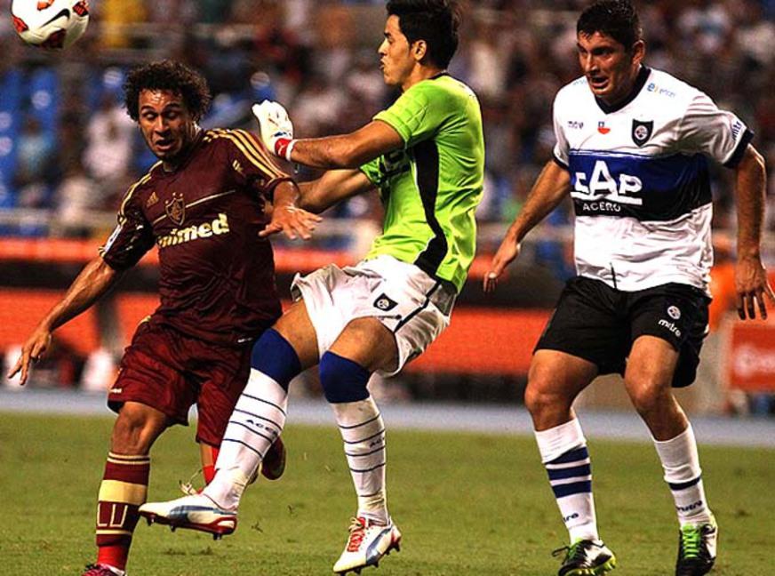 Fluminense sai sob vaias após empate com Huachipato