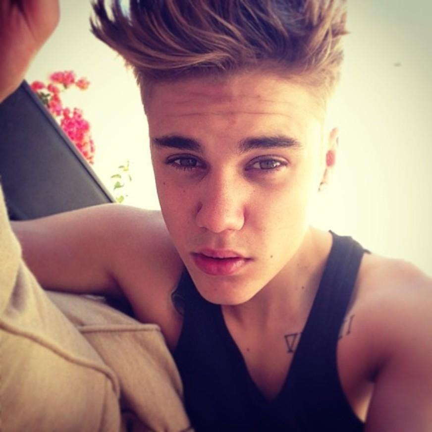 Justin Bieber atrasa show em duas horas e é vaiado
