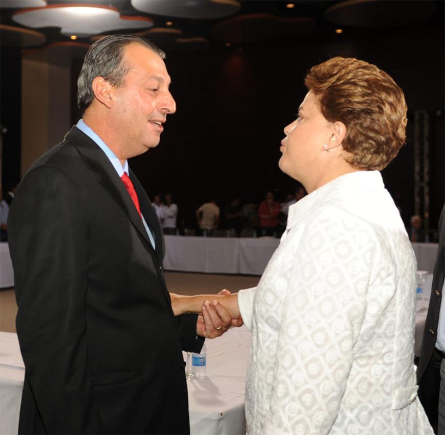 Dilma quer Omar próximo para as eleições presidenciais de 2014