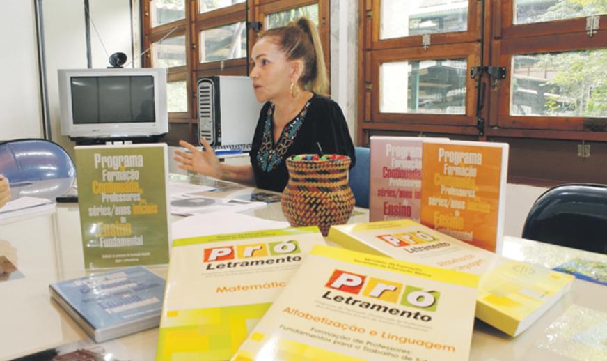 “Exército” contra a analfabetização
