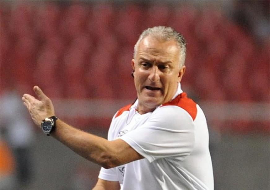 Resende vence Fla de virada
