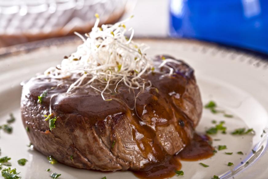Filé Mignon ao molho de mostarda e café