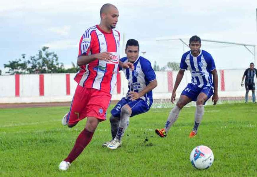 Conrado mantém time que empatou com São Raimundo e quer 1ª vitória no Amazonense