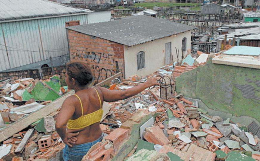 Prosamim: Após derrubada de casas, moradores sofrem com insegurança e desrespeito