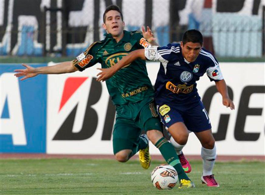 Palmeiras em 1º do grupo