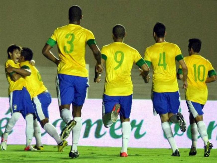 Brasil empata com Chile