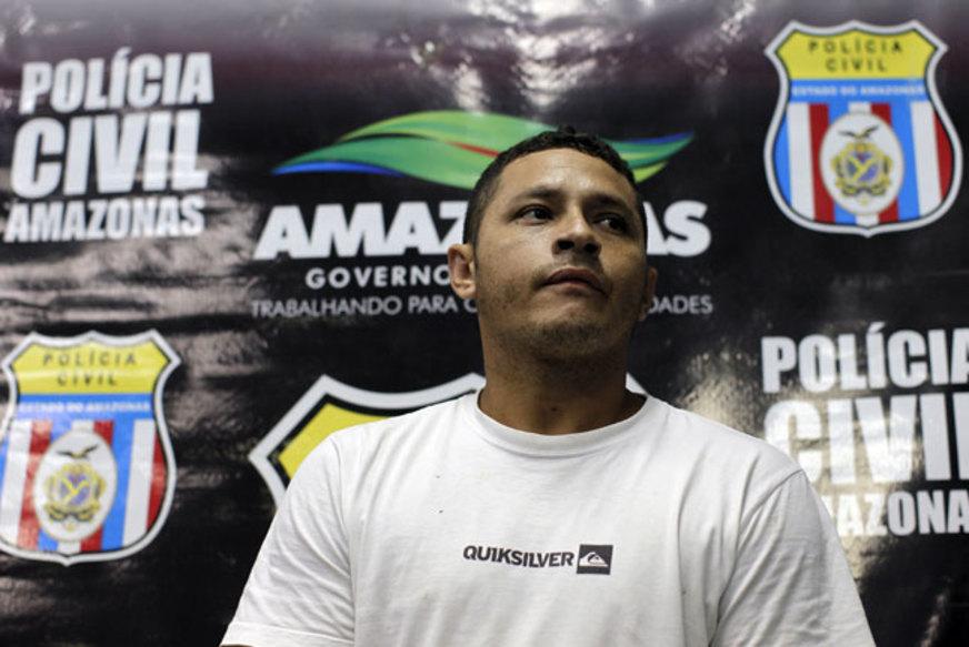 Acusado de cometer três estupros e 10 assaltos é apresentado pela polícia em Manaus