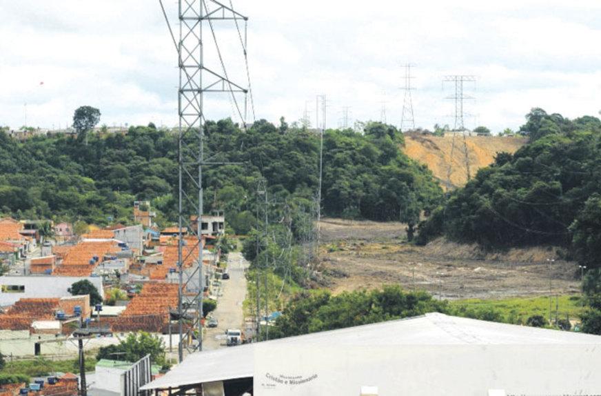 Avenida das Flores: uma estrada de problemas