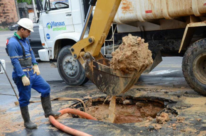 Vazamento de duto deixa moradores da Cidade Nova sem água