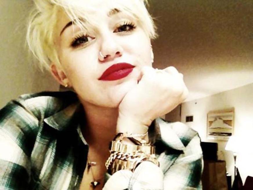 Miley Cyrus revela que já morou em casa mal assombrada