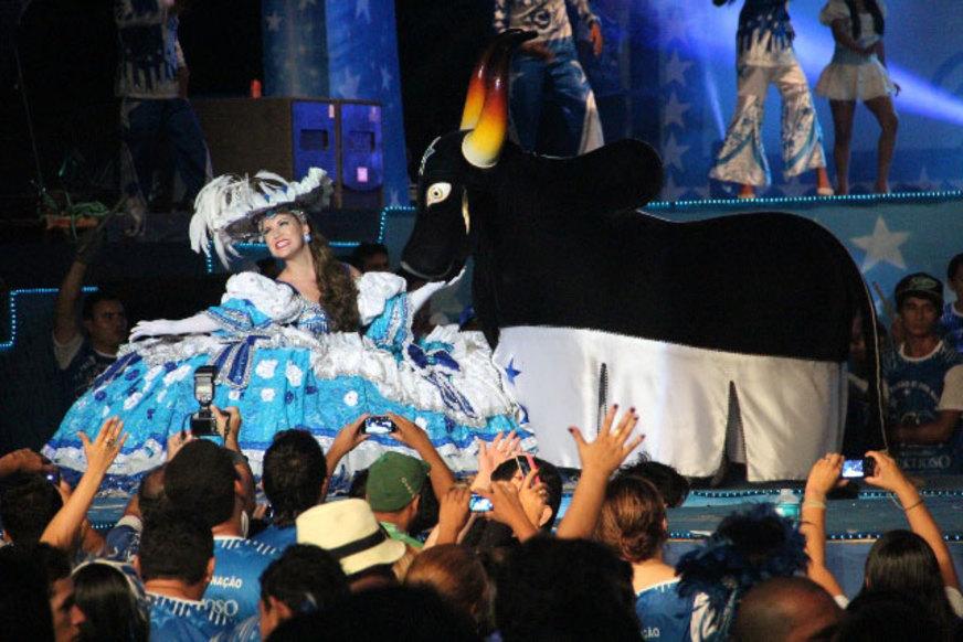 Caprichoso apresenta espetáculo ‘Paixão de uma Nação’