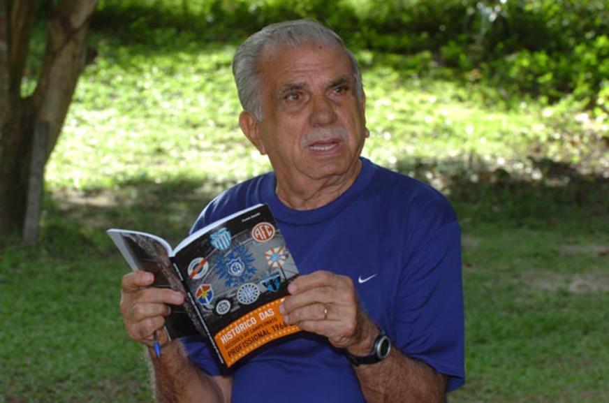 CT para a Copa receberá o nome de Carlos Zamith