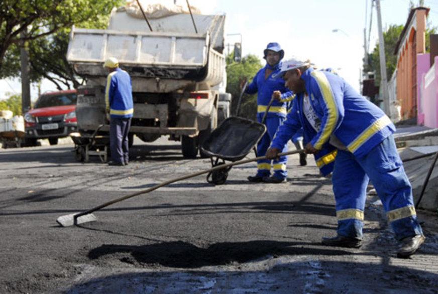 Seminf recupera ruas da Zona Centro-Oeste de Manaus