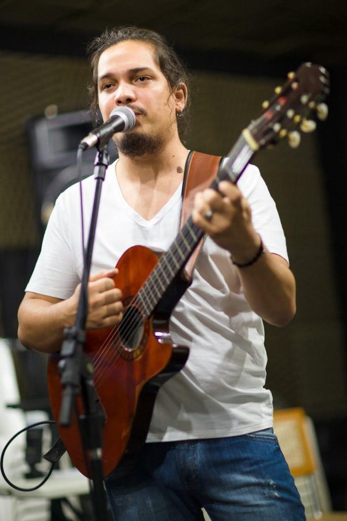 Adriano Arcanjo faz ‘esquenta’ do Luau M1