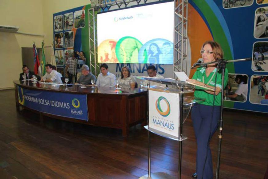 Inscrições para Programa Bolsa Idiomas terminam nesta terça