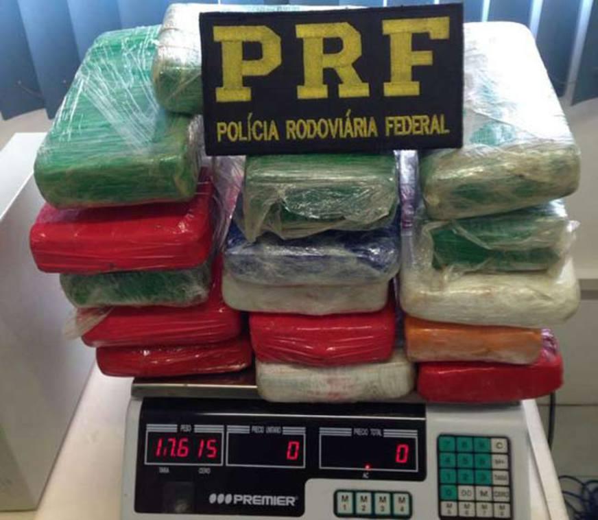 PRF apreende mais de 17 quilos de cocaína e homem é detido