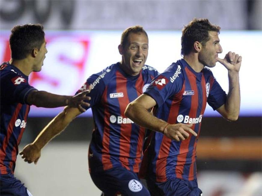 San Lorenzo vence por 3 a 0 e elimina o Botafogo da Libertadores