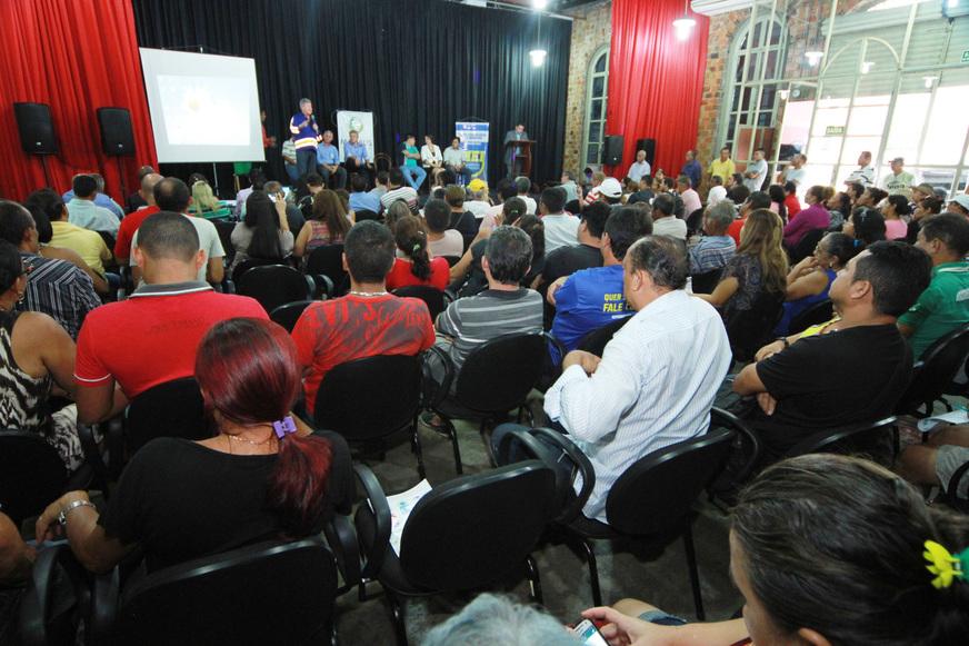 Camelôs de Manaus terão linha de crédito financiada pela Prefeitura
