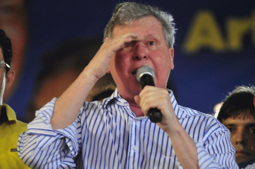 Prefeito de Manaus dá ultimato à presidente Dilma Rousseff