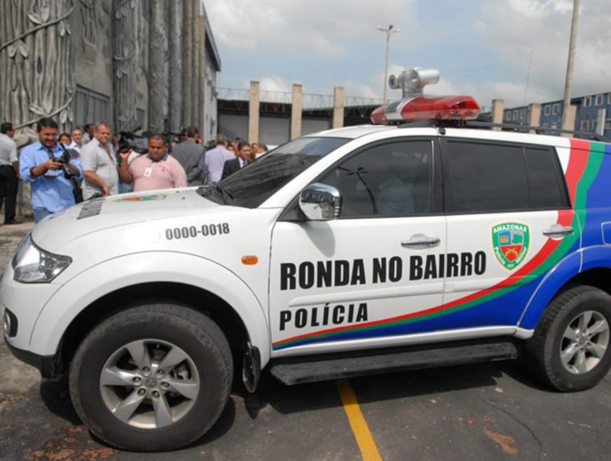 Viatura da PM é furtada enquanto policiais trabalhavam, em Manaus
