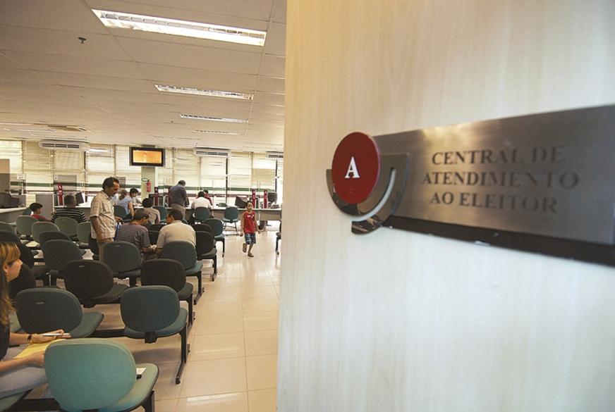 Prazo para eleitor tirar ou transferir título termina amanhã