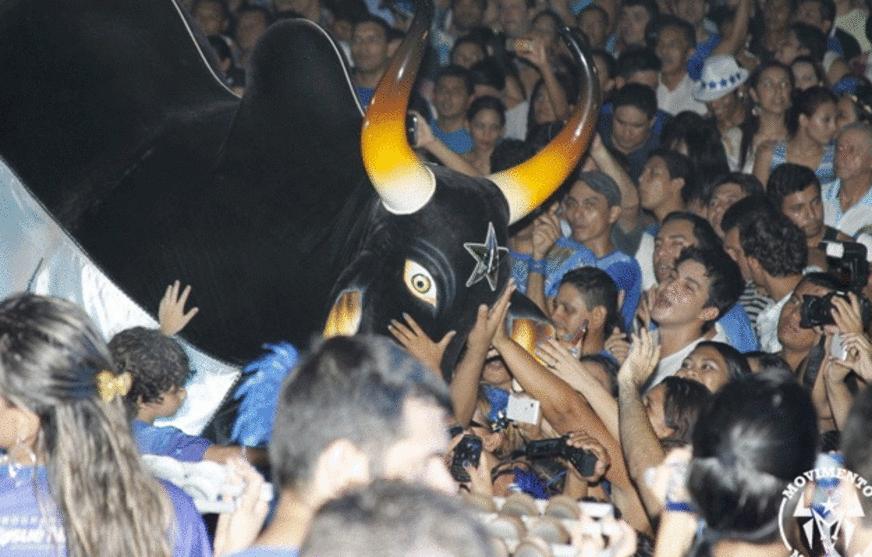 Boi-bumbá Caprichoso realiza ensaio intitulado ‘Noite dos Itens Substitutos’, em Parintins