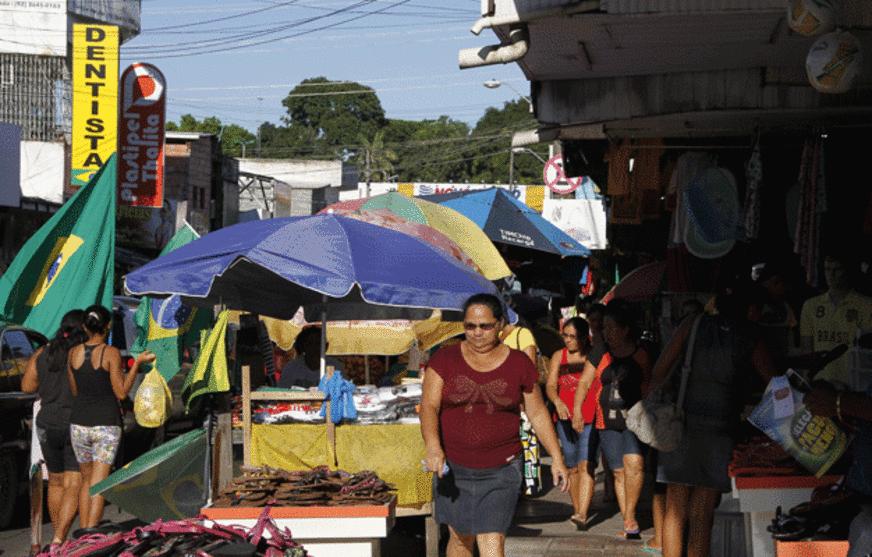 Camelôs irregulares preparam reação contra o poder público na Zona Leste de Manaus