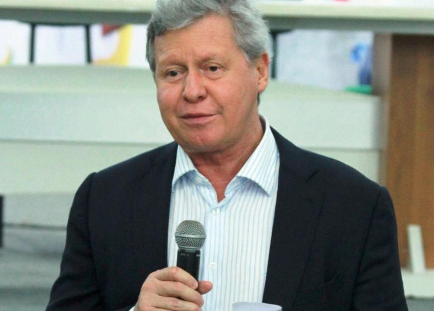 Prefeito de Manaus determina devolução do valor dos ingressos aos cofres públicos