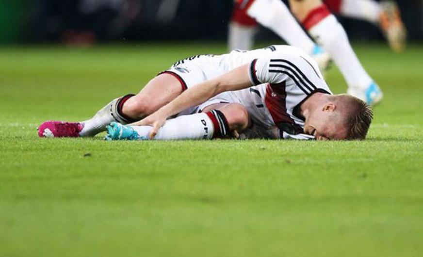 Reus rompe ligamentos do tornozelo e está fora da Copa