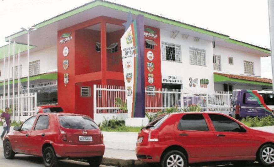 Casal é preso com drogas e armas na Zona Leste de Manaus