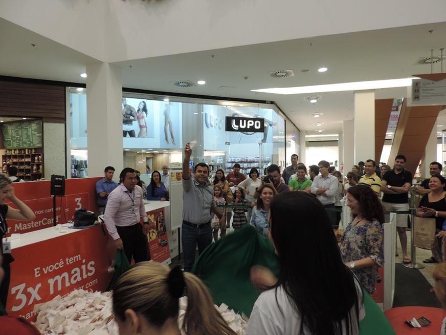 Amazonas Shopping sorteia clientes e anuncia nova promoção