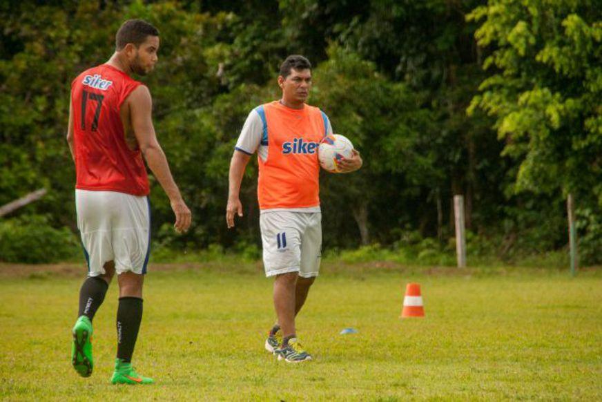 Penarol anuncia a demissão do técnico Marcos Piter