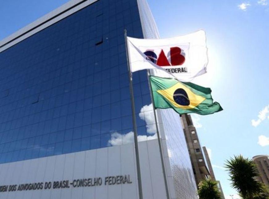 Presidente da OAB participa de audiência pública