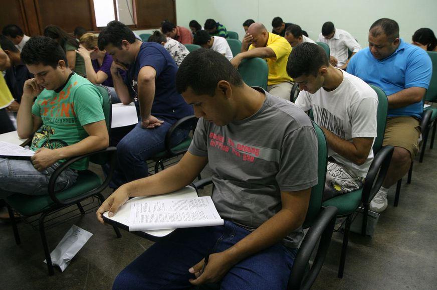 Governo anuncia concurso para delegado da Polícia Civil em 2016