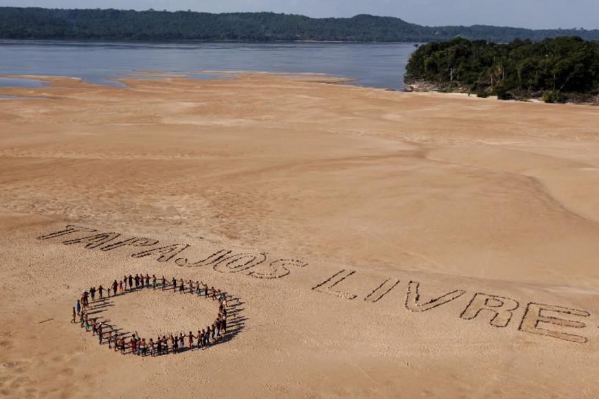 Dilma Rousseff admite falhas na construção de usina no Pará, mas não vai interromper projeto