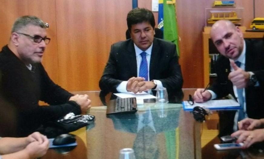 Alexandre Frota e ‘Revoltados’ apresentam propostas para educação a ministro