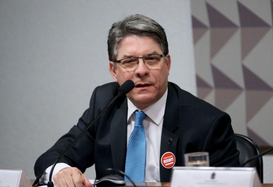 Técnicos não viram incompatibilidade de decretos com meta fiscal