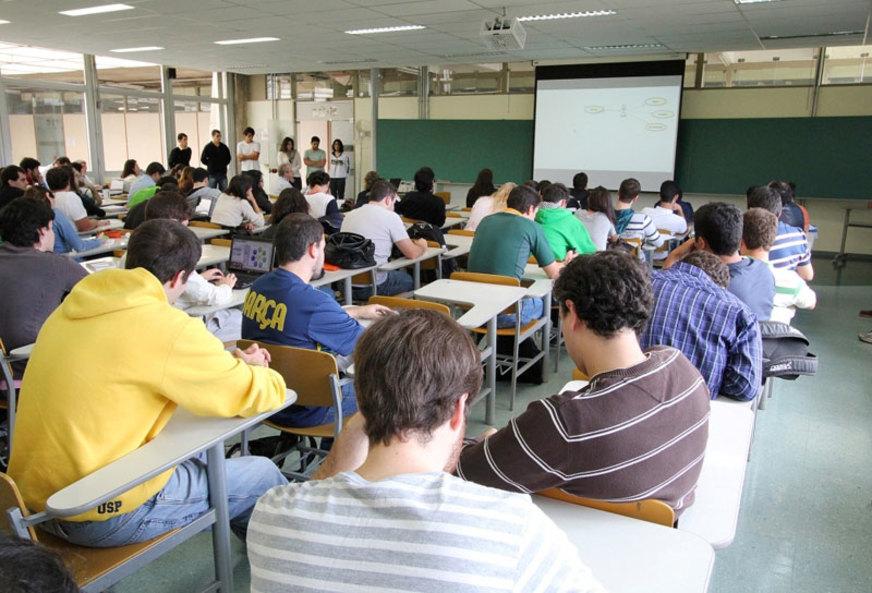 Inadimplência no ensino superior privado tem primeira alta desde 2008