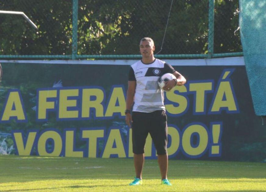 Dodô é apresentado e já segue para o treinamento com o Rio Negro
