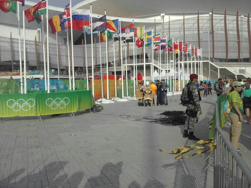 Câmera despenca no Parque Olímpico e deixa duas pessoas feridas