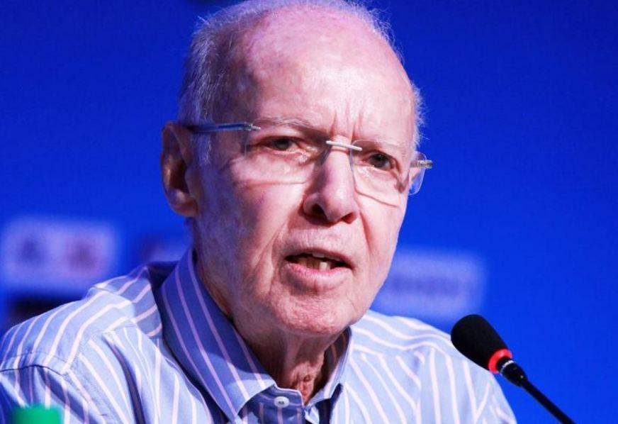 Zagallo permanece internado em hospital da zona oeste do Rio