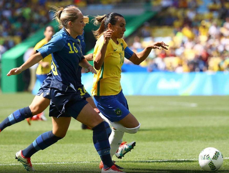 Brasil perde nos pênaltis para Suécia e fica fora da final do futebol feminino