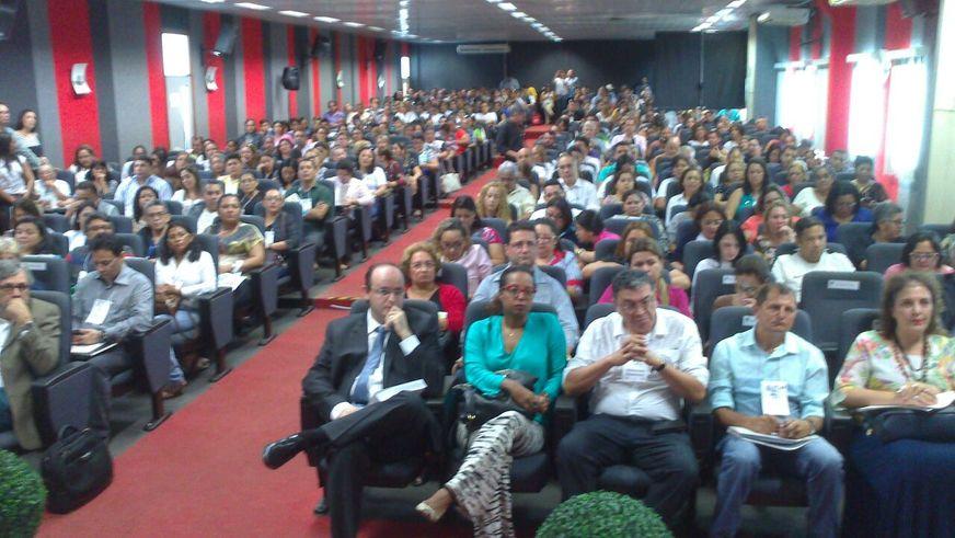 Seminário reúne profissionais e discute educação no Amazonas