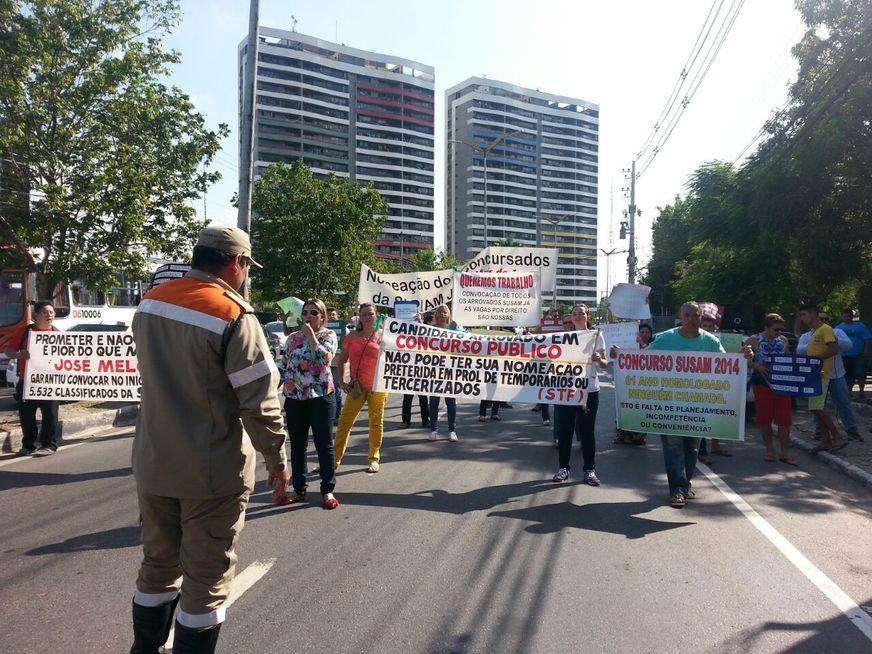 Correria para se livrar de protestos
