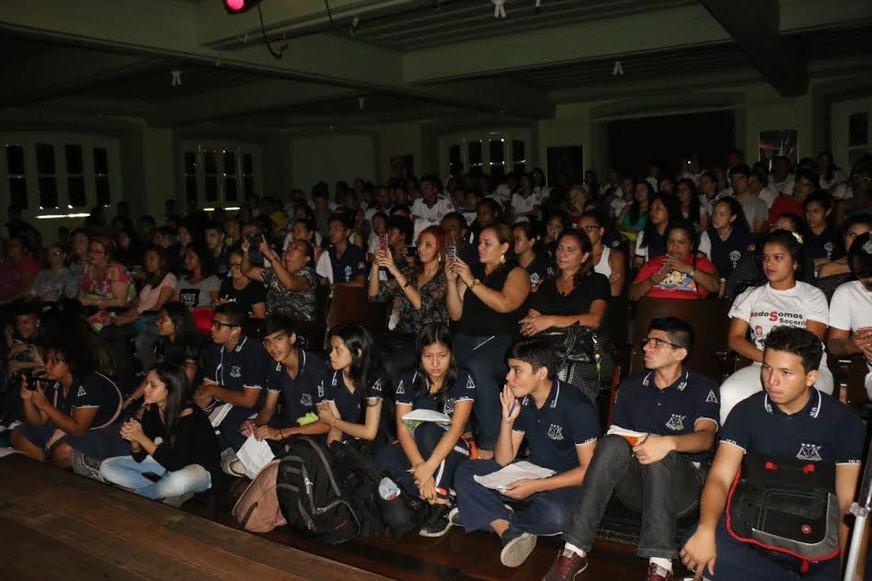 Alunos e professores do Amazonas criticam reforma do ensino médio