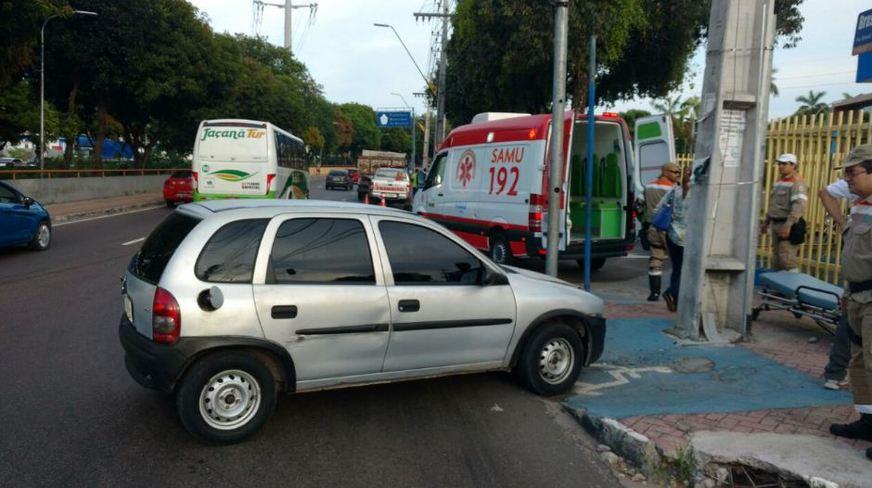 Agente é atropelado após multar motorista em manobra irregular na Compensa