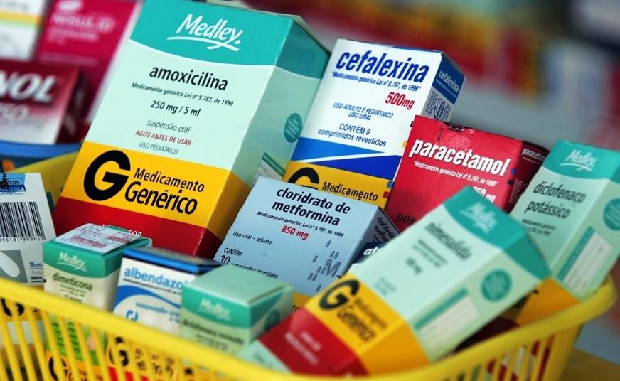 Câmara aprova obrigatoriedade de prescrição de genéricos em receita