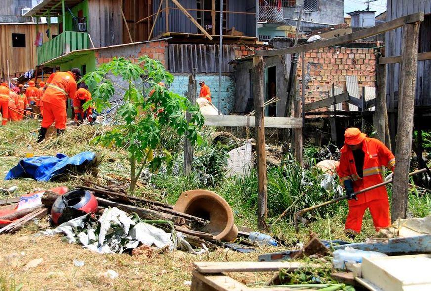 Lixo retirado de igarapés em Manaus diminui 23% em 2016