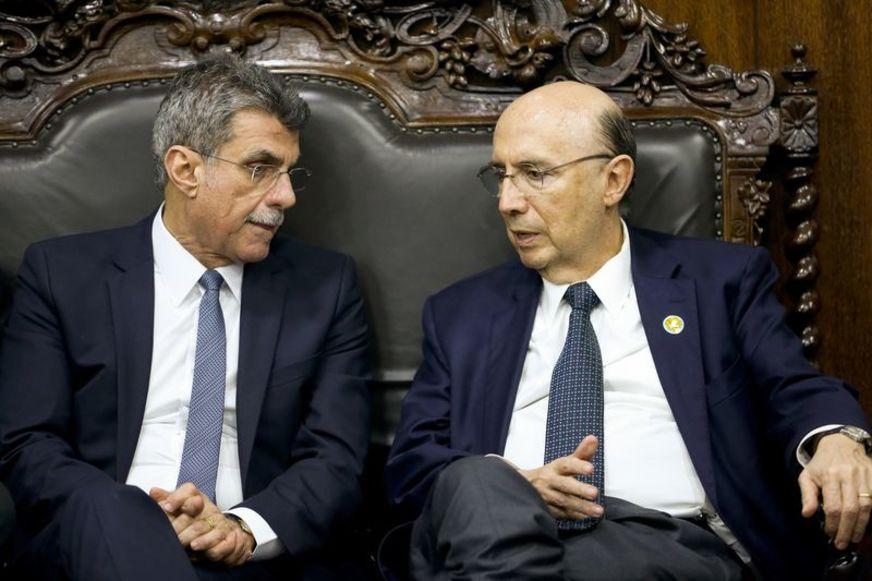 PMDB apoia pedido do PSDB para que Dilma perca direitos políticos