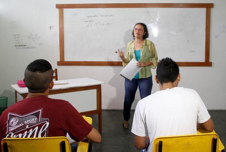 Jovens do Centro Dagmar Feitosa participam da Olimpíada de Matemática hoje